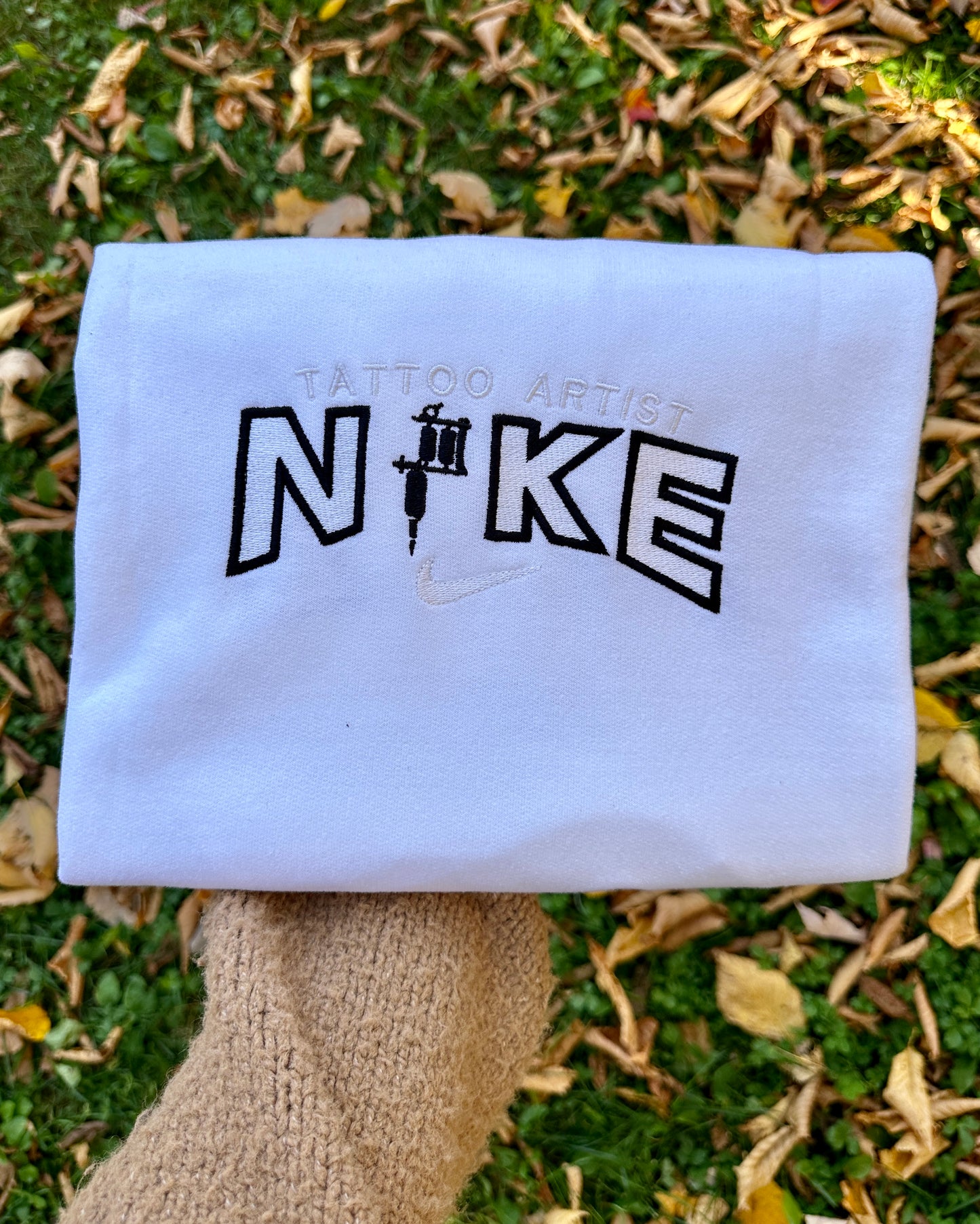 TATTOO ARTIST ( tatoueur(se) )