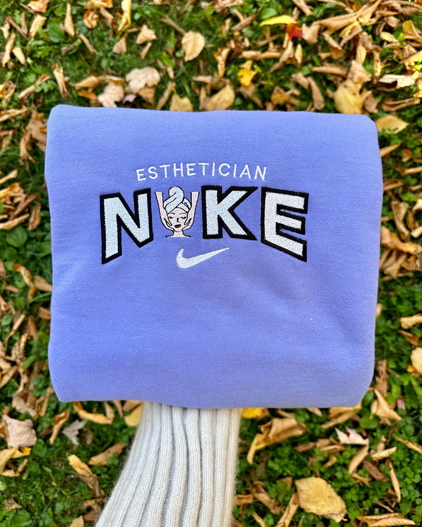 ESTHETICIAN (esthéticien(ne))