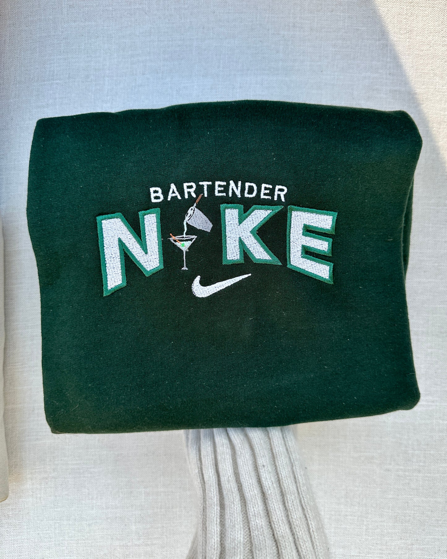 BARTENDER ( serveur(se) au bar )