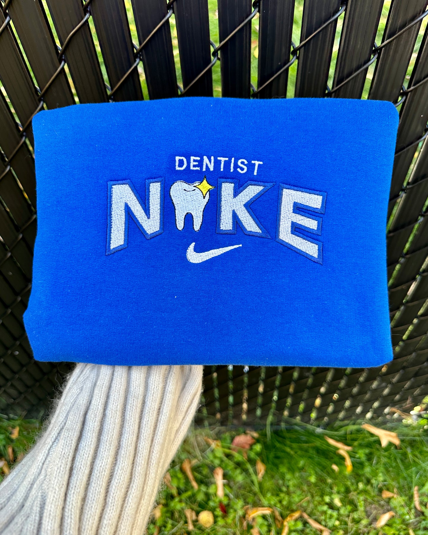 DENTIST ( dentiste )