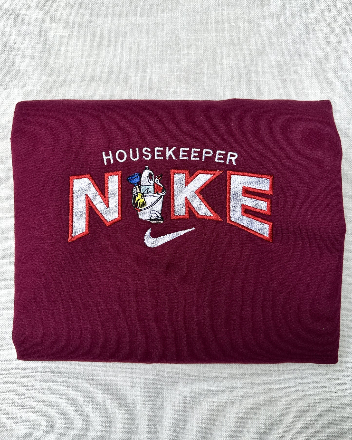 HOUSEKEEPER (entretien ménager)